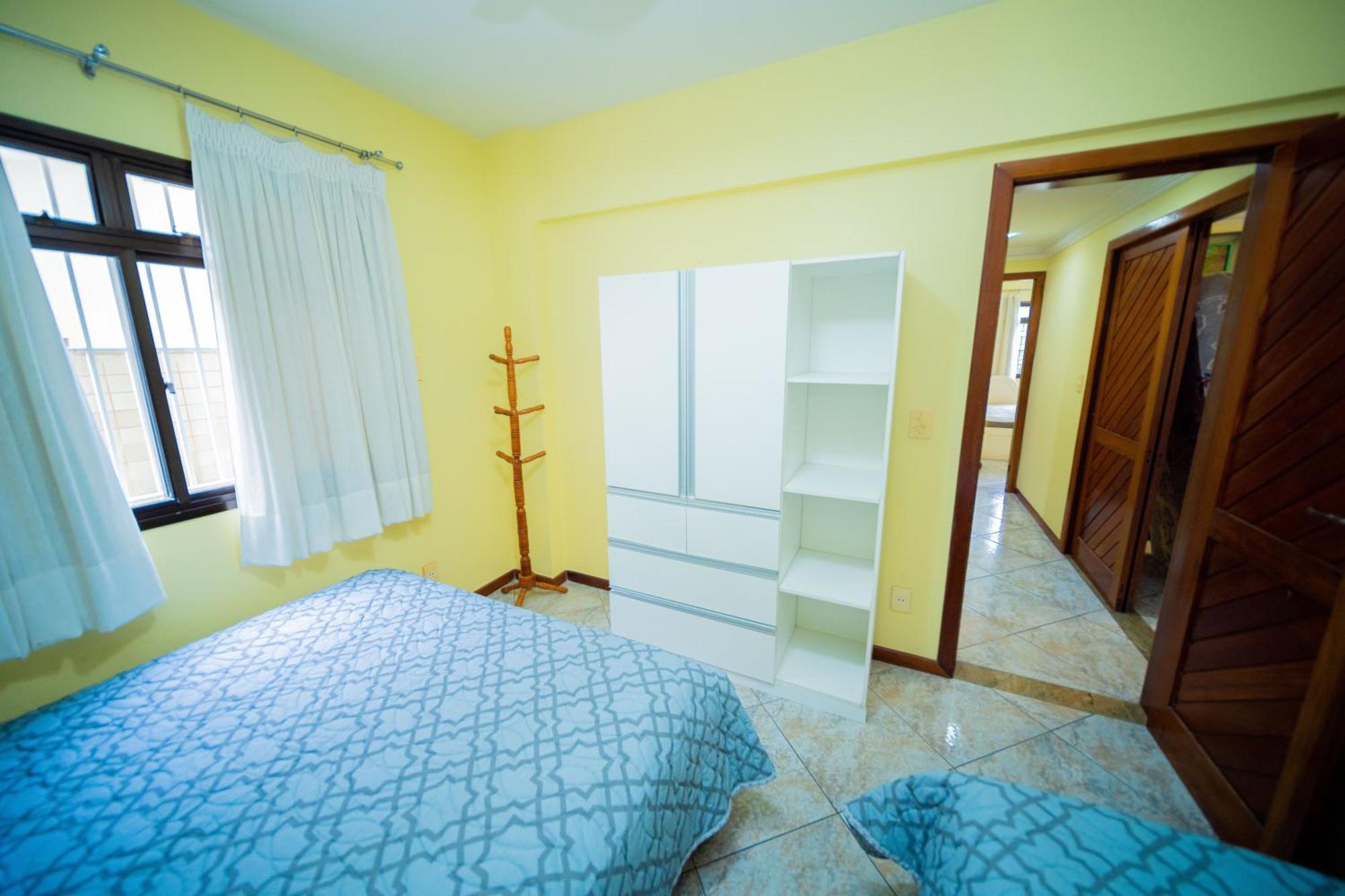 Edificio Martha Schwantz Apartment กวาราปารี ภายนอก รูปภาพ