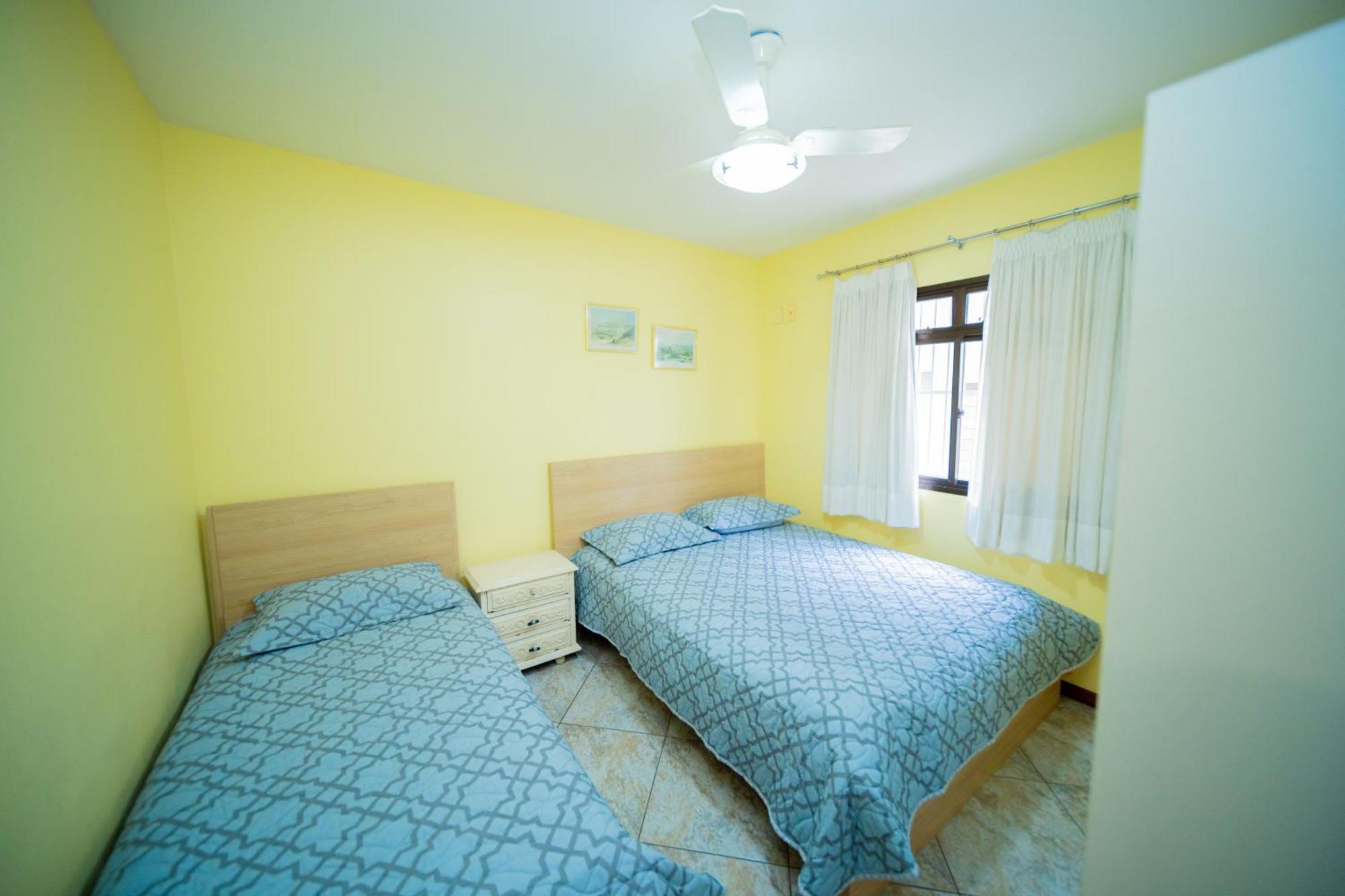Edificio Martha Schwantz Apartment กวาราปารี ภายนอก รูปภาพ