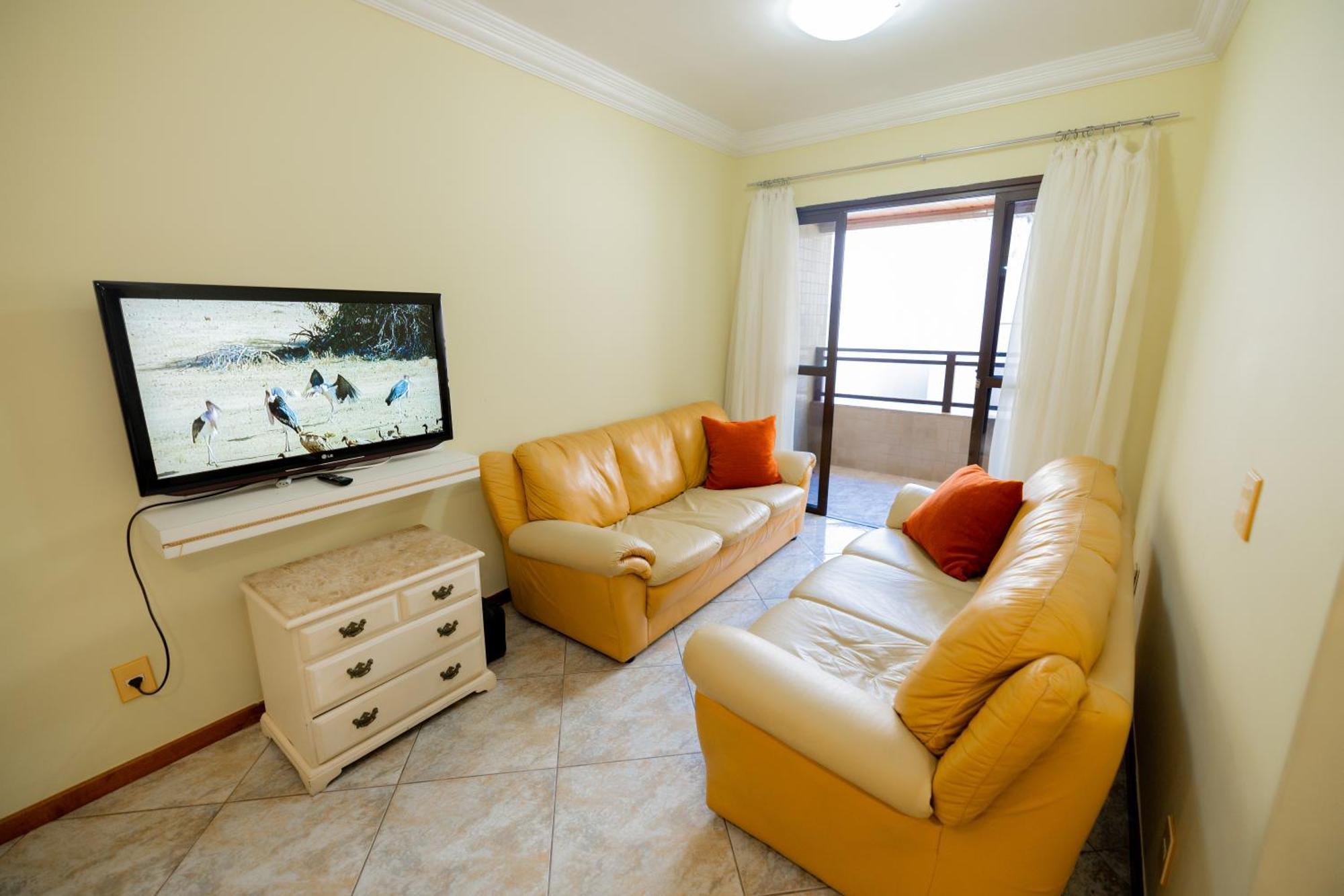 Edificio Martha Schwantz Apartment กวาราปารี ภายนอก รูปภาพ