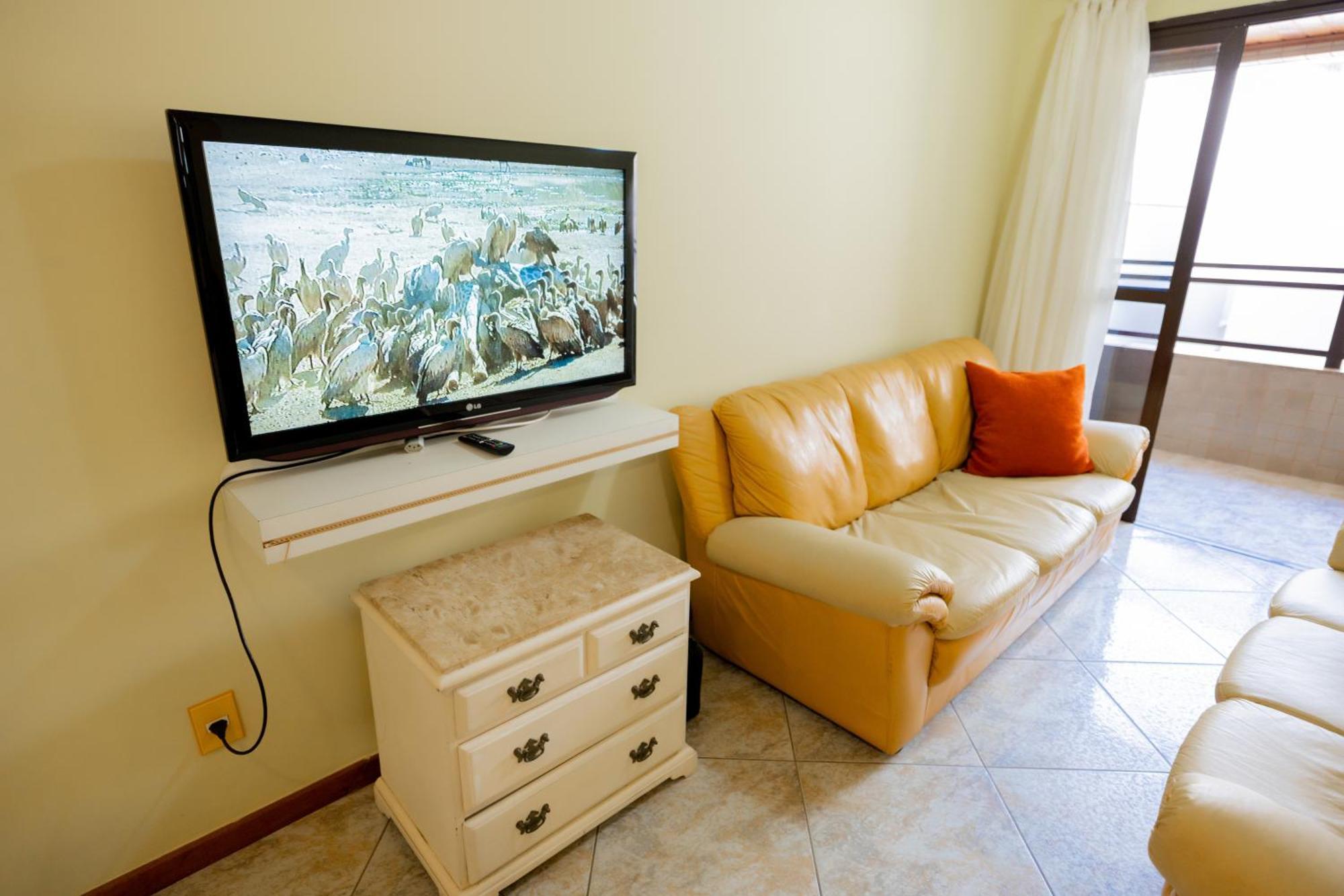 Edificio Martha Schwantz Apartment กวาราปารี ภายนอก รูปภาพ